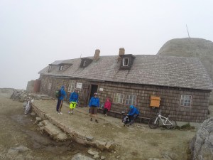 14415282116_d178ca218a_z